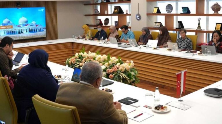 Türkiye ve Endonezya’dan helal turizm için yeni iş birliği adımı