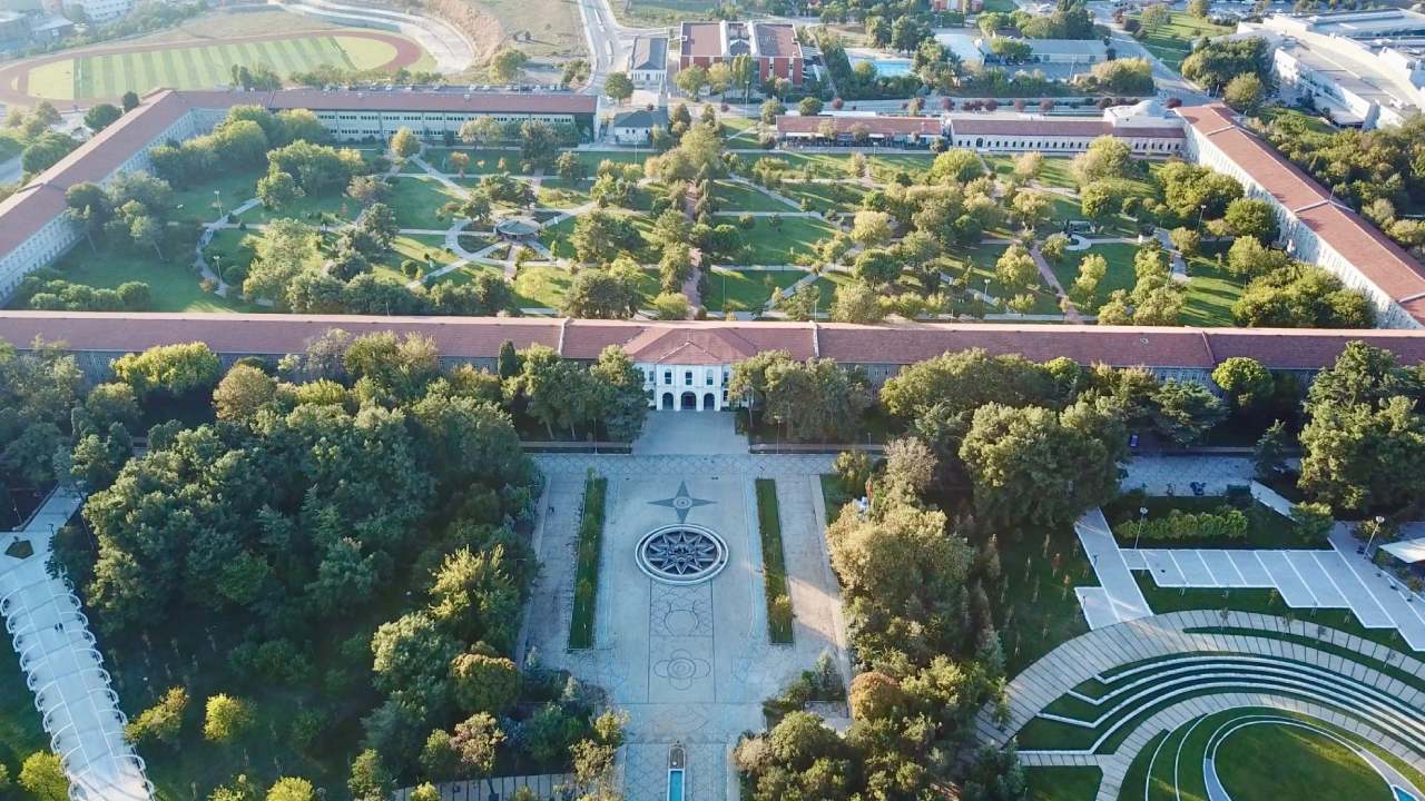 Türk yükseköğretimi adına önemli bir başarıya imza atan Yıldız Teknik