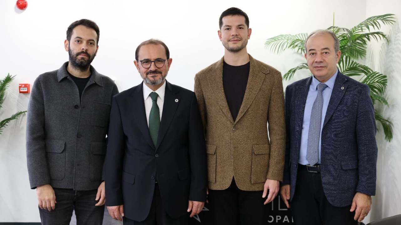 Yıldız Teknik Üniversitesi (YTÜ) Rektörü Prof. Dr. Eyüp Debik, YTÜ