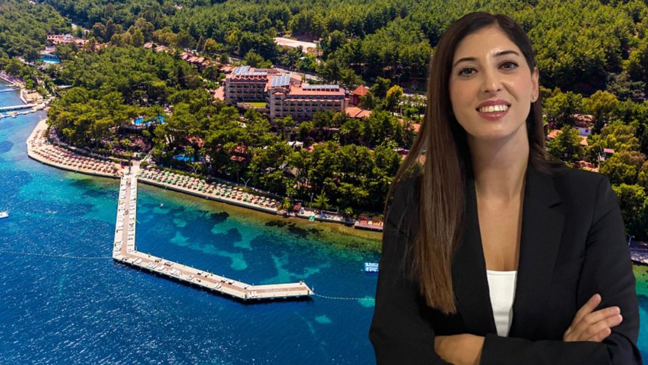Esen Siner, Grand Yazıcı Marmaris Palace Hotel'de insan kaynakları müdür