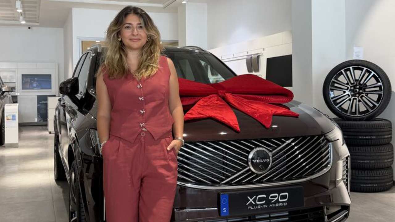Otomotiv sektöründe satış, iş geliştirme ve operasyon yönetimi alanlarında önemli